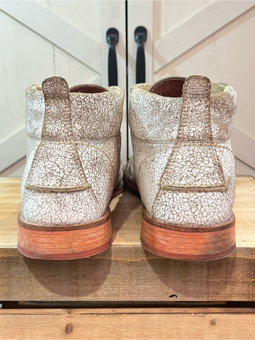 Steve Madden Men’s White Leather Crackle Chukka Boots Size 11 RARE - Picture 8 of 12